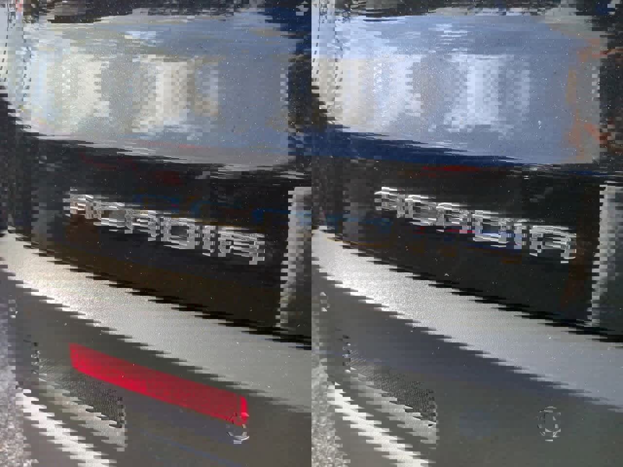 Used 2023 GMC Acadia AT4 w/ Technology Package image 13