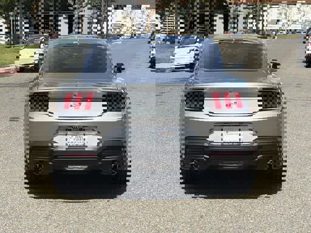 Used 2024 Ford Mustang GT Premium image 5