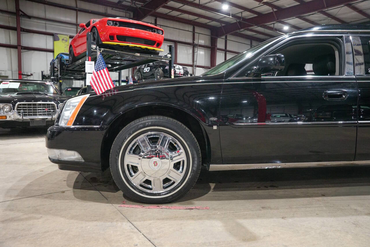 Used 2008 Cadillac DTS Limousine FWD image 3