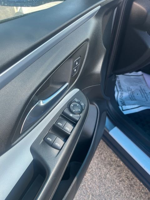 Used 2024 Buick Envista Preferred w/ Convenience I Package image 12