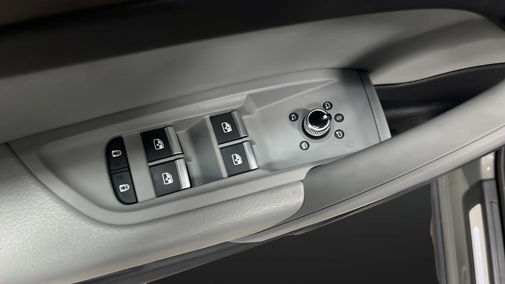 Used 2024 Audi Q5 2.0T Premium w/ Convenience Package image 29