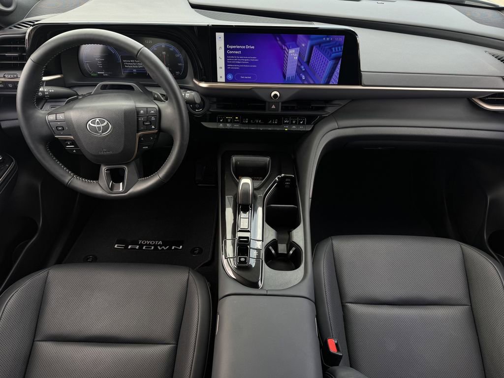 Used 2025 Toyota Crown Signia w/ Advanced Technology Package AWD/4WD image 12
