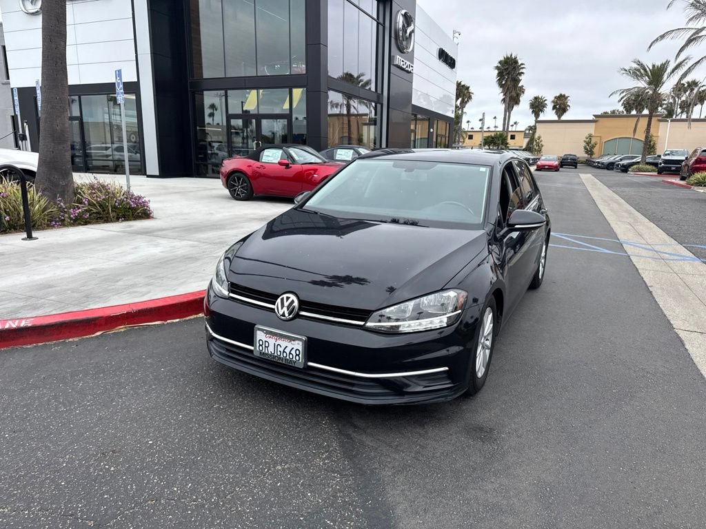 Used 2019 Volkswagen Golf 4-Door FWD image 5