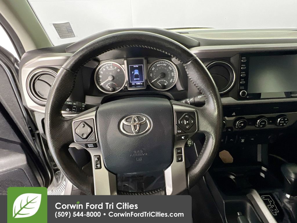 Used 2020 Toyota Tacoma SR5 AWD/4WD image 8