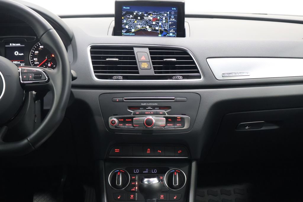 Used 2018 Audi Q3 2.0T Premium Plus AWD/4WD image 19