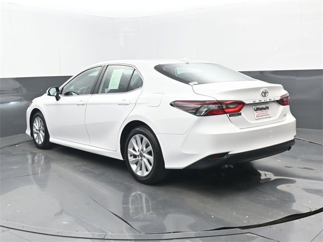 Used 2024 Toyota Camry LE image 3