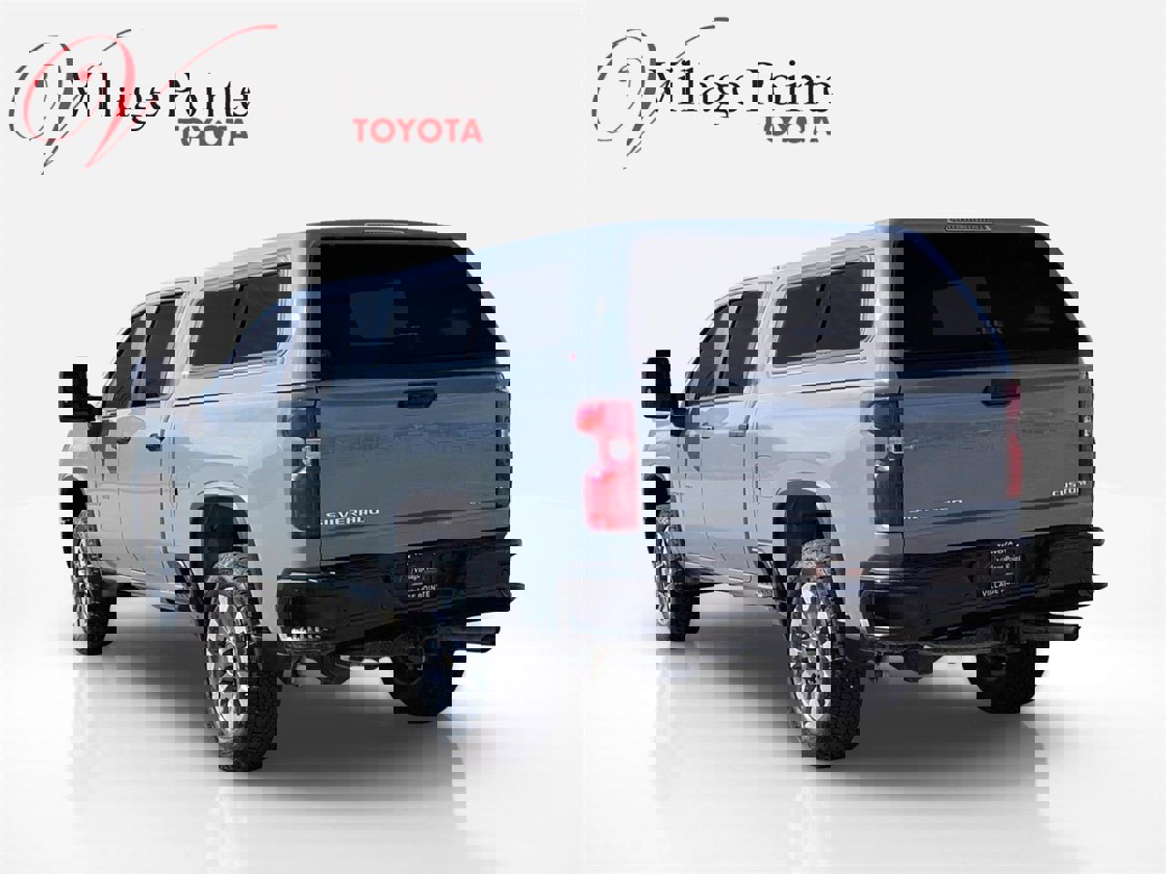 Used 2024 Chevrolet Silverado 2500 Custom w/ Custom Convenience Package image 4