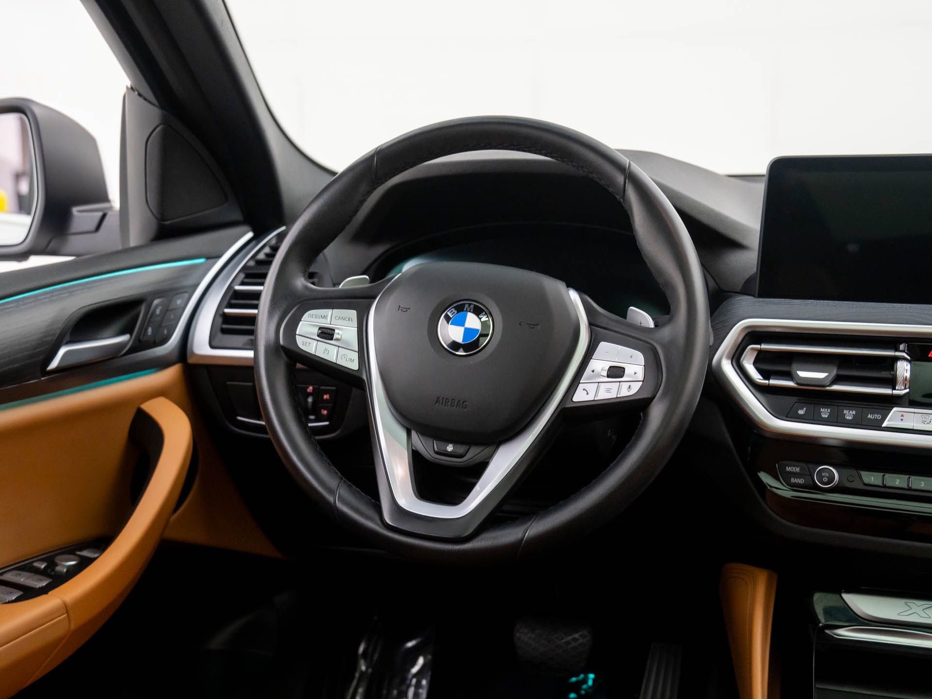 Used 2022 BMW X4 xDrive30i w/ Premium Package image 12