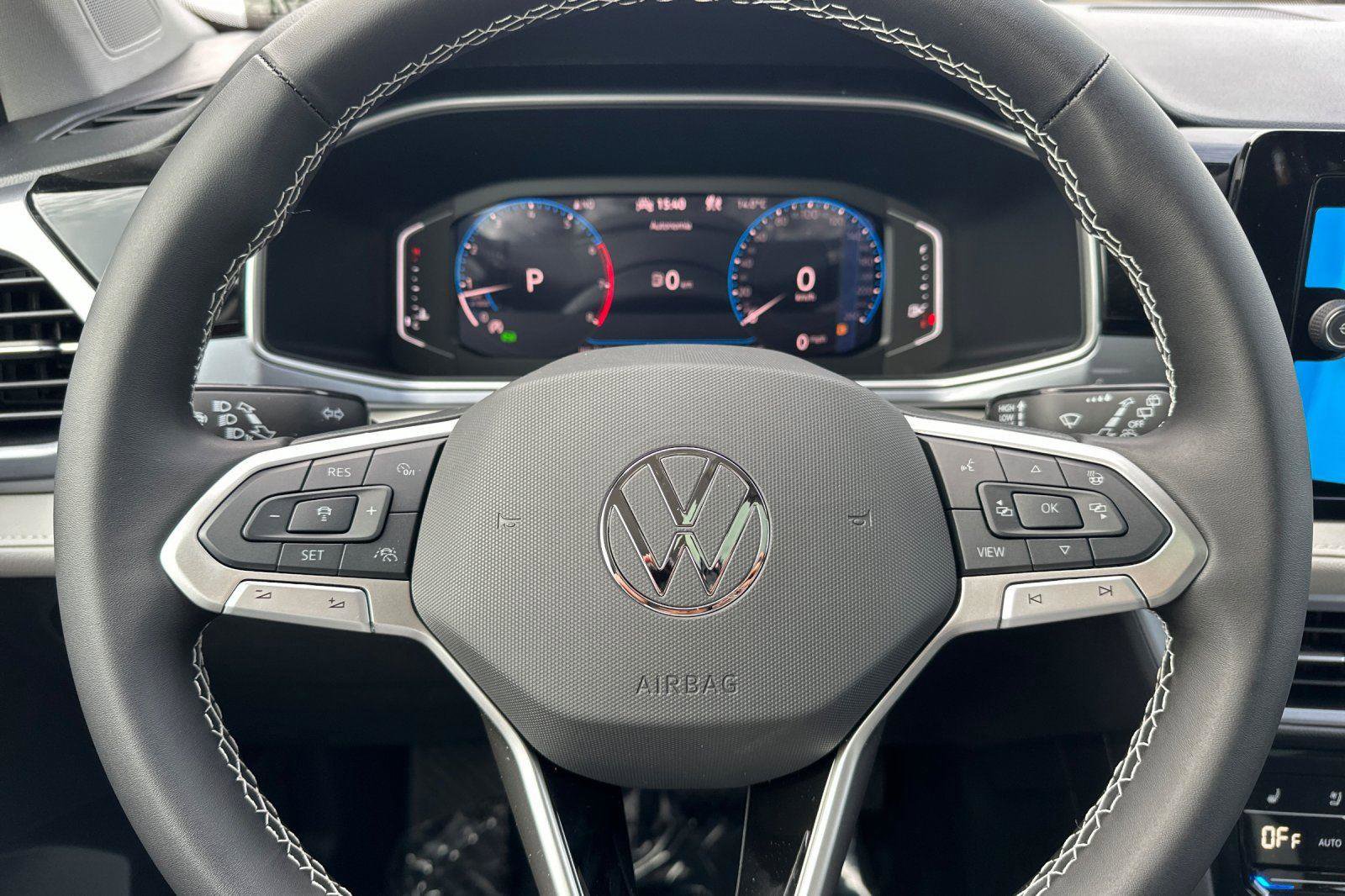 New 2026 Volkswagen Taos SEL image 23