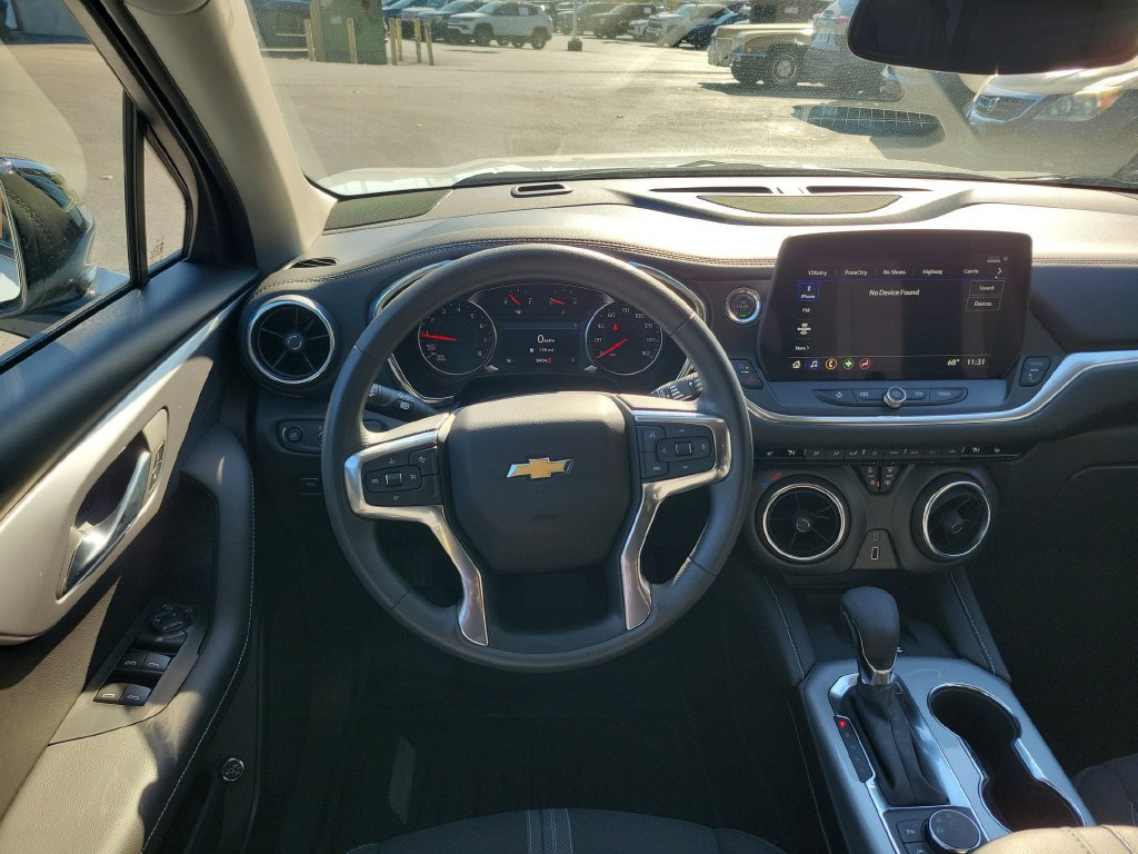 Used 2026 Chevrolet Blazer LT w/ Convenience Package FWD image 17