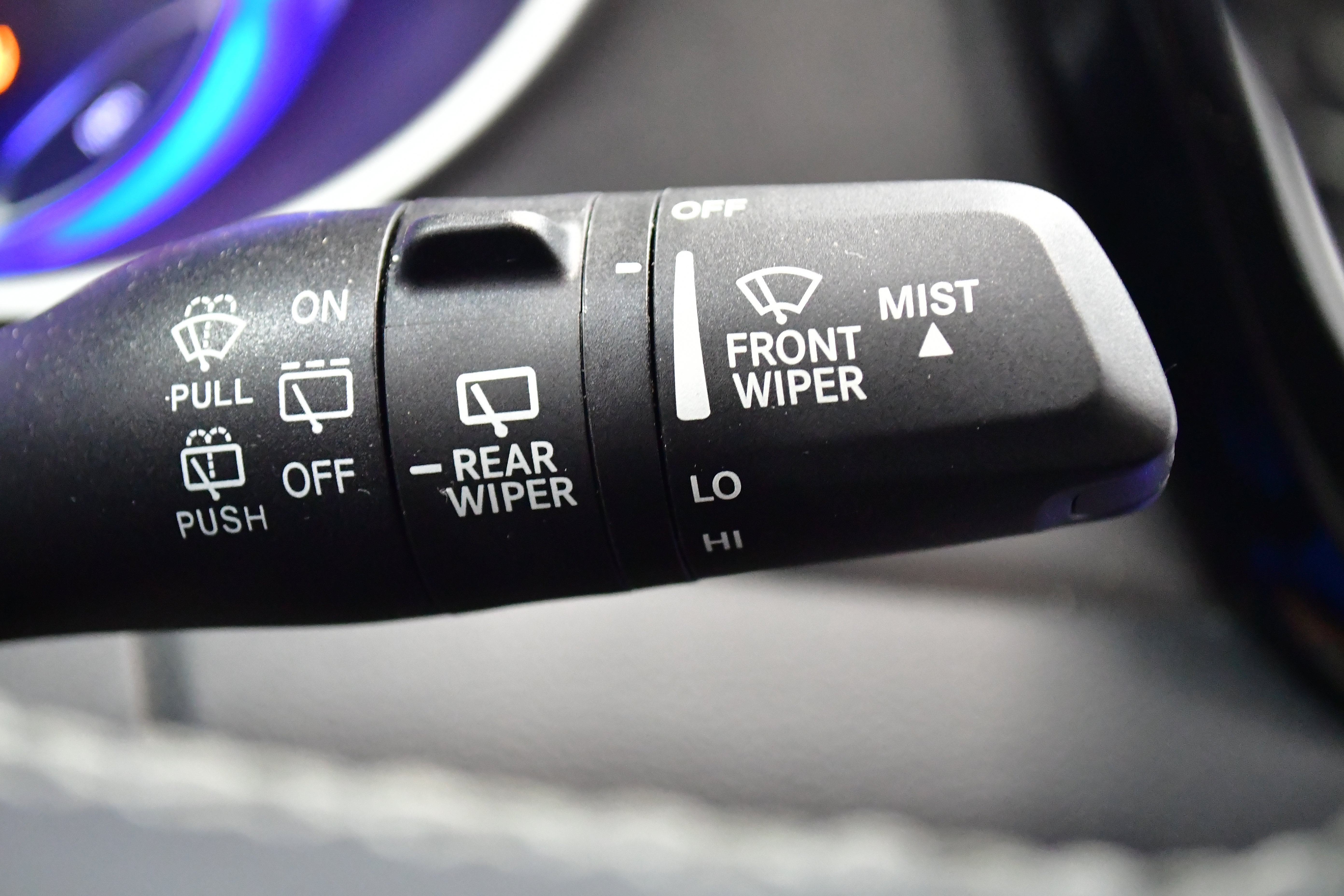 Used 2023 Chrysler Pacifica Touring-L FWD image 24
