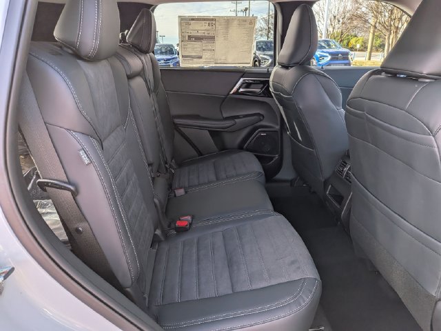 New 2026 Mitsubishi Outlander SE FWD image 29