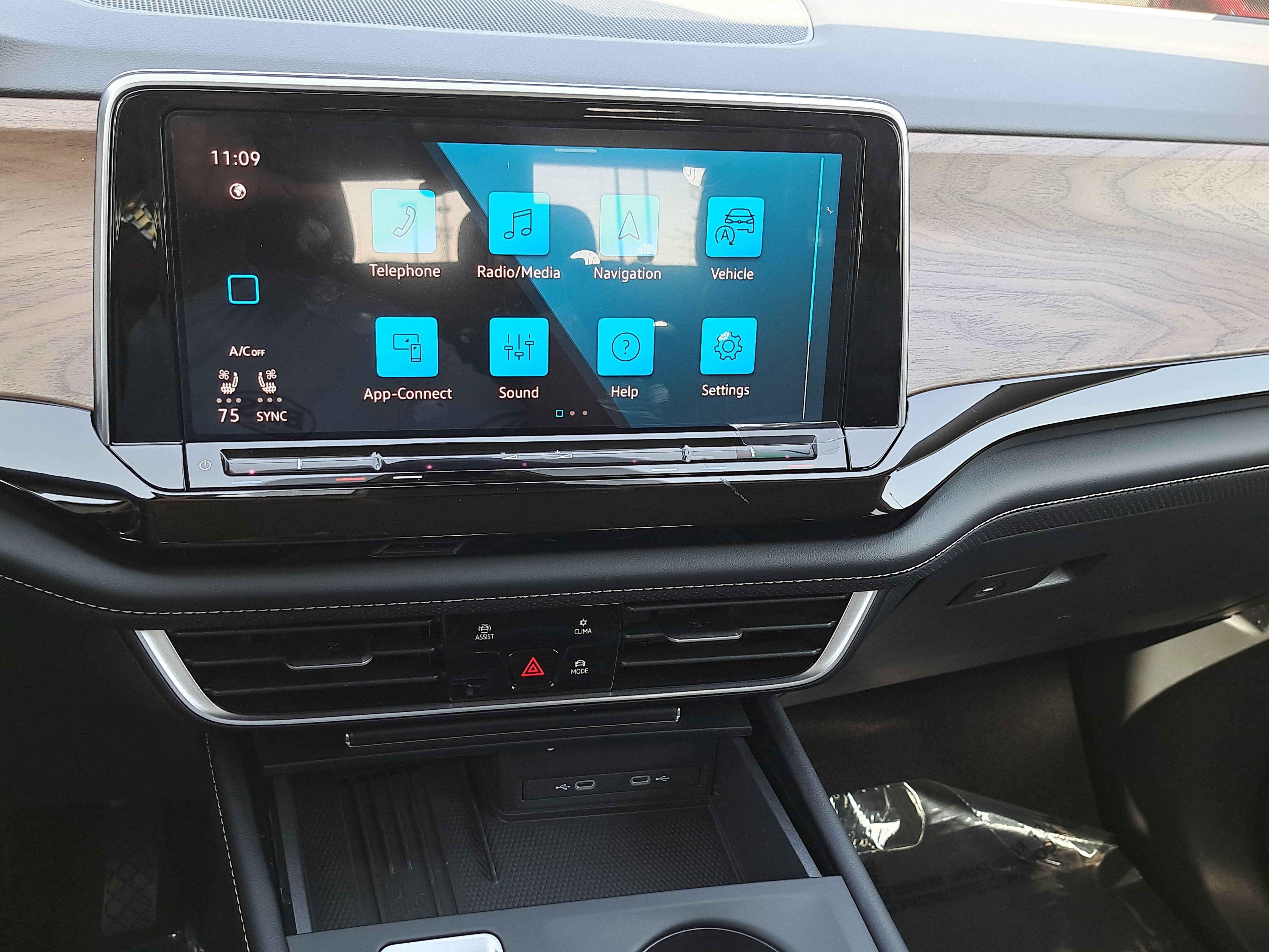 New 2026 Volkswagen Atlas SE AWD/4WD image 20