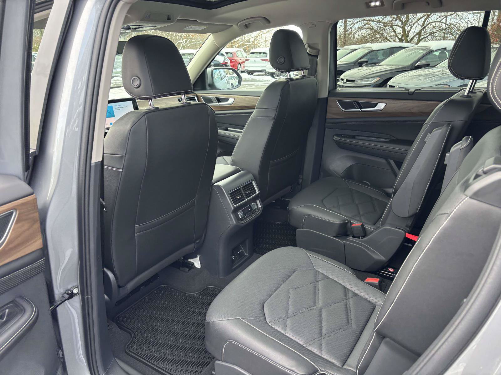 New 2026 Volkswagen Atlas SE AWD/4WD image 28