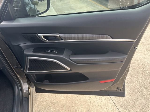 Used 2025 Kia Telluride EX w/ EX Captain's Chair Package FWD image 34