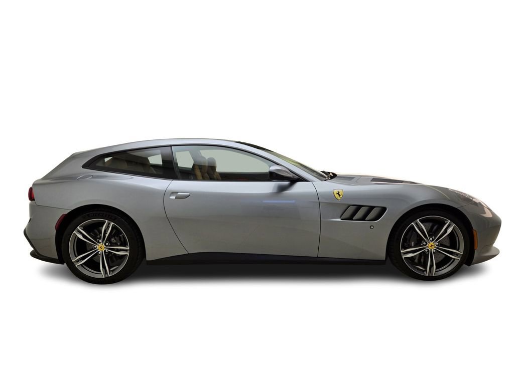 Used 2017 Ferrari GTC4Lusso AWD/4WD image 6