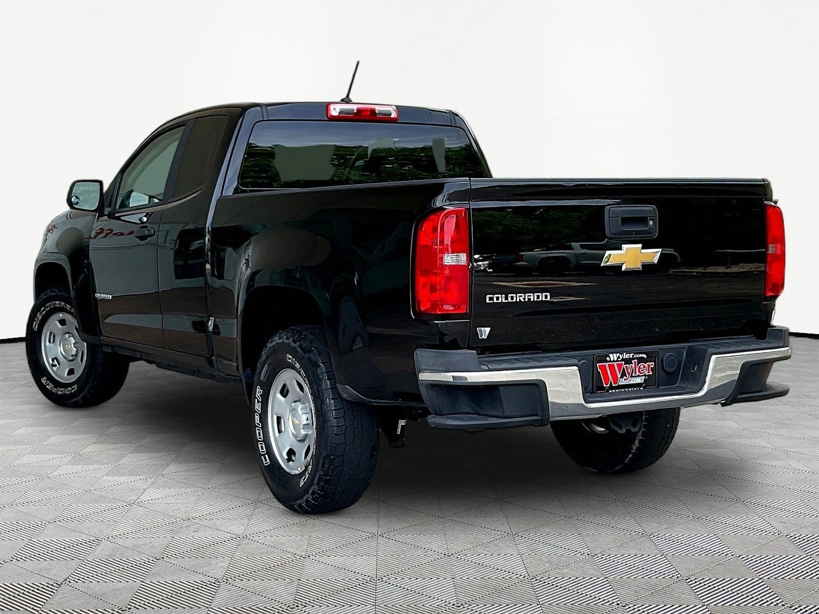 Used 2018 Chevrolet Colorado W/T RWD image 4