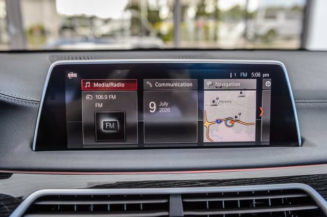 Used 2019 BMW 740i w/ M Sport Package RWD image 20