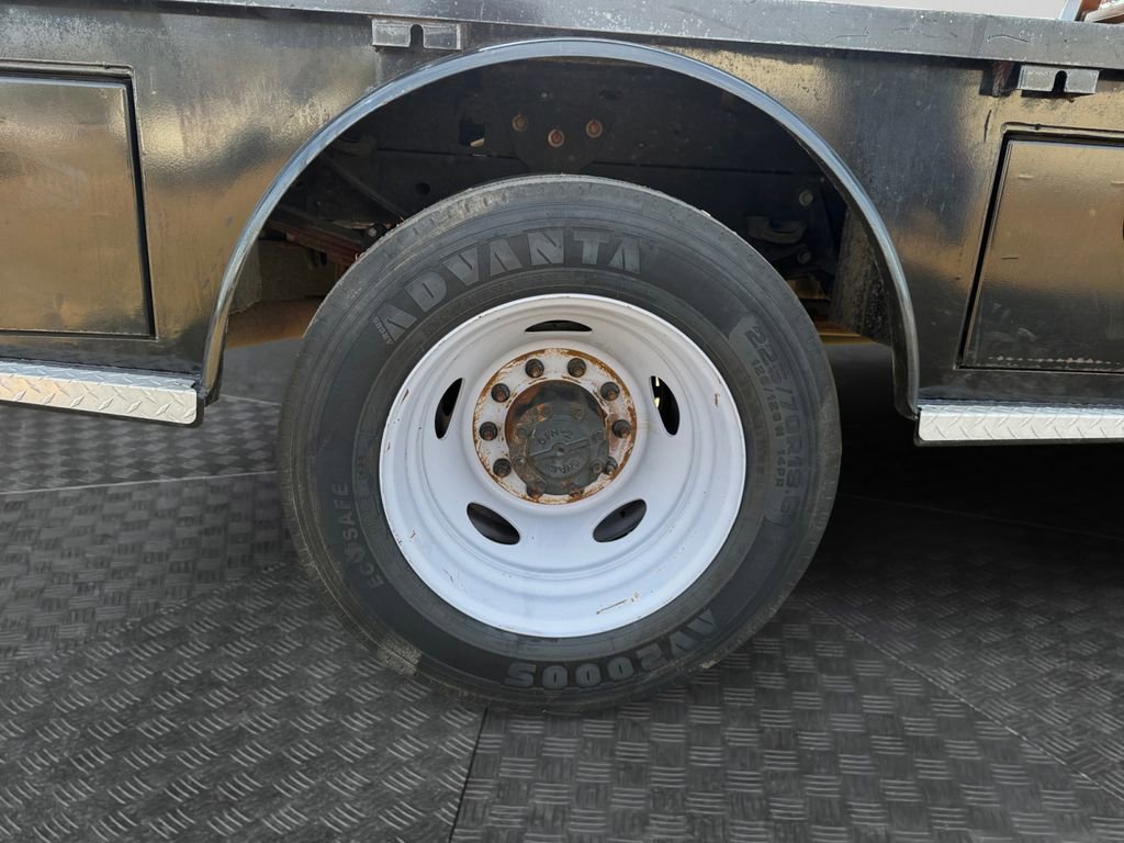 Used 2022 Ford F550 2WD Crew Cab Super Duty w/ Power Equipment Group image 17