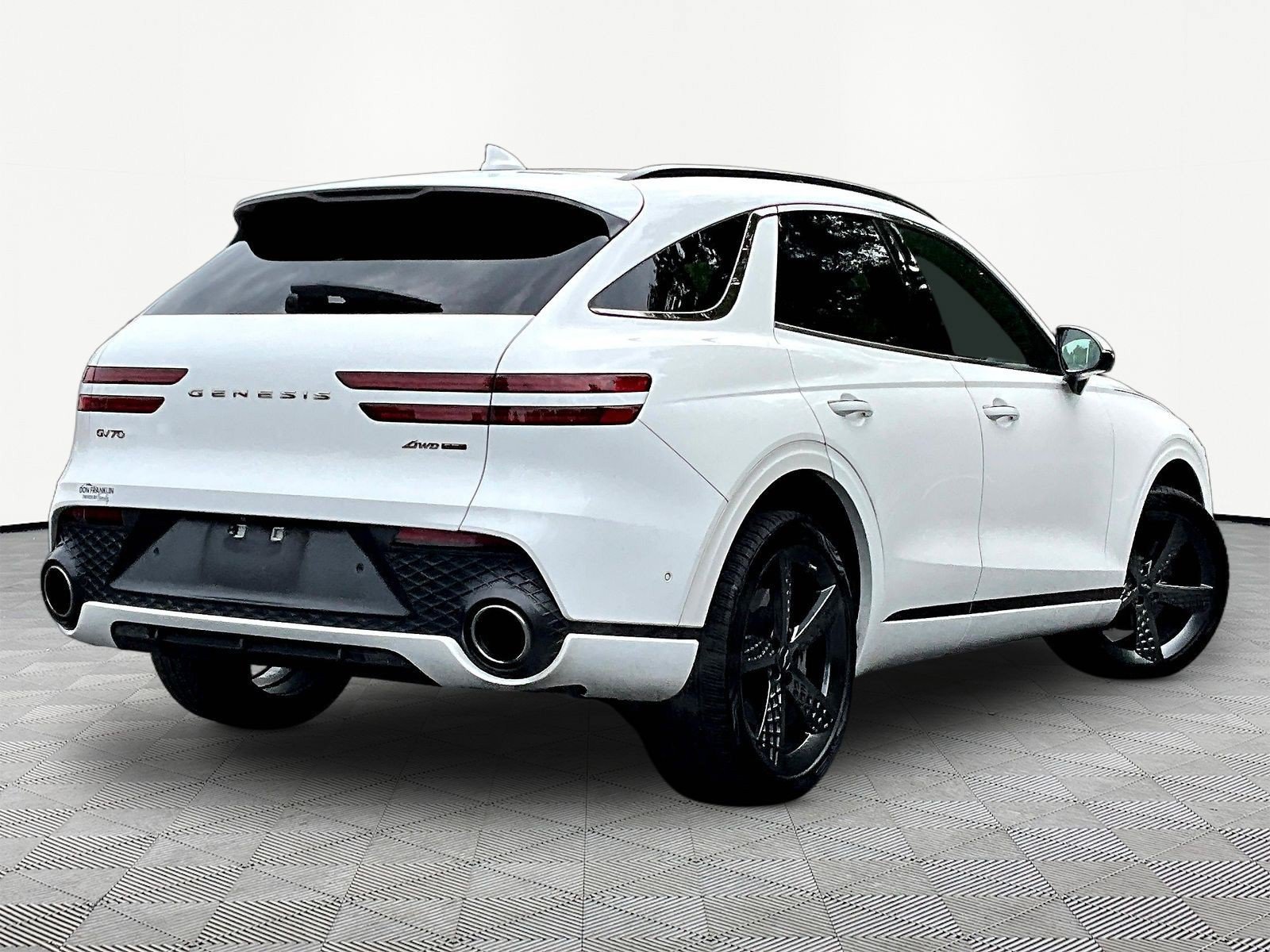 Used 2022 Genesis GV70 3.5T Sport w/ Sport Prestige Package AWD/4WD image 6