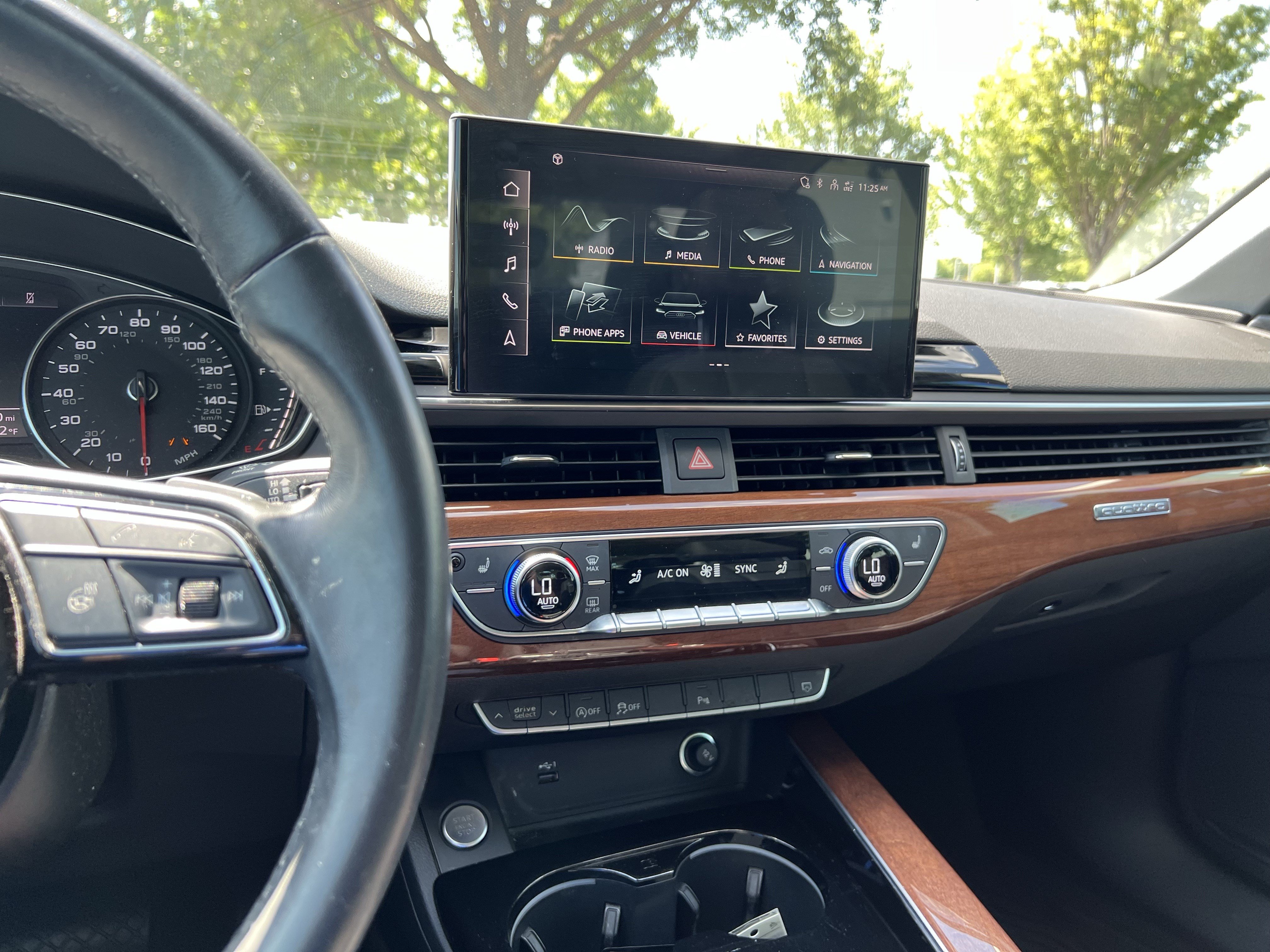 Used 2022 Audi A4 2.0T Premium w/ Convenience Package AWD/4WD image 31