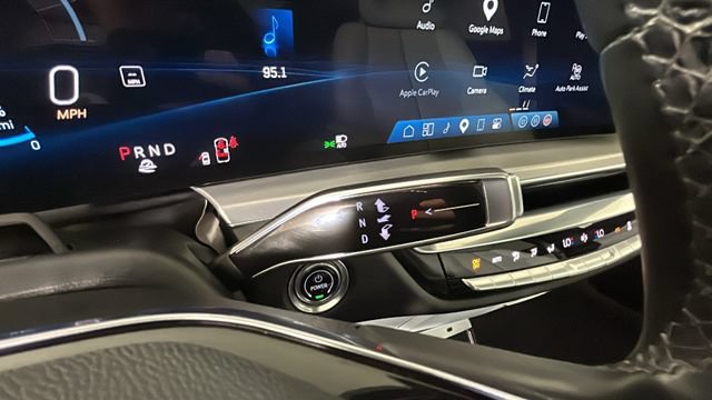 Used 2024 Cadillac Lyriq Sport RWD image 20