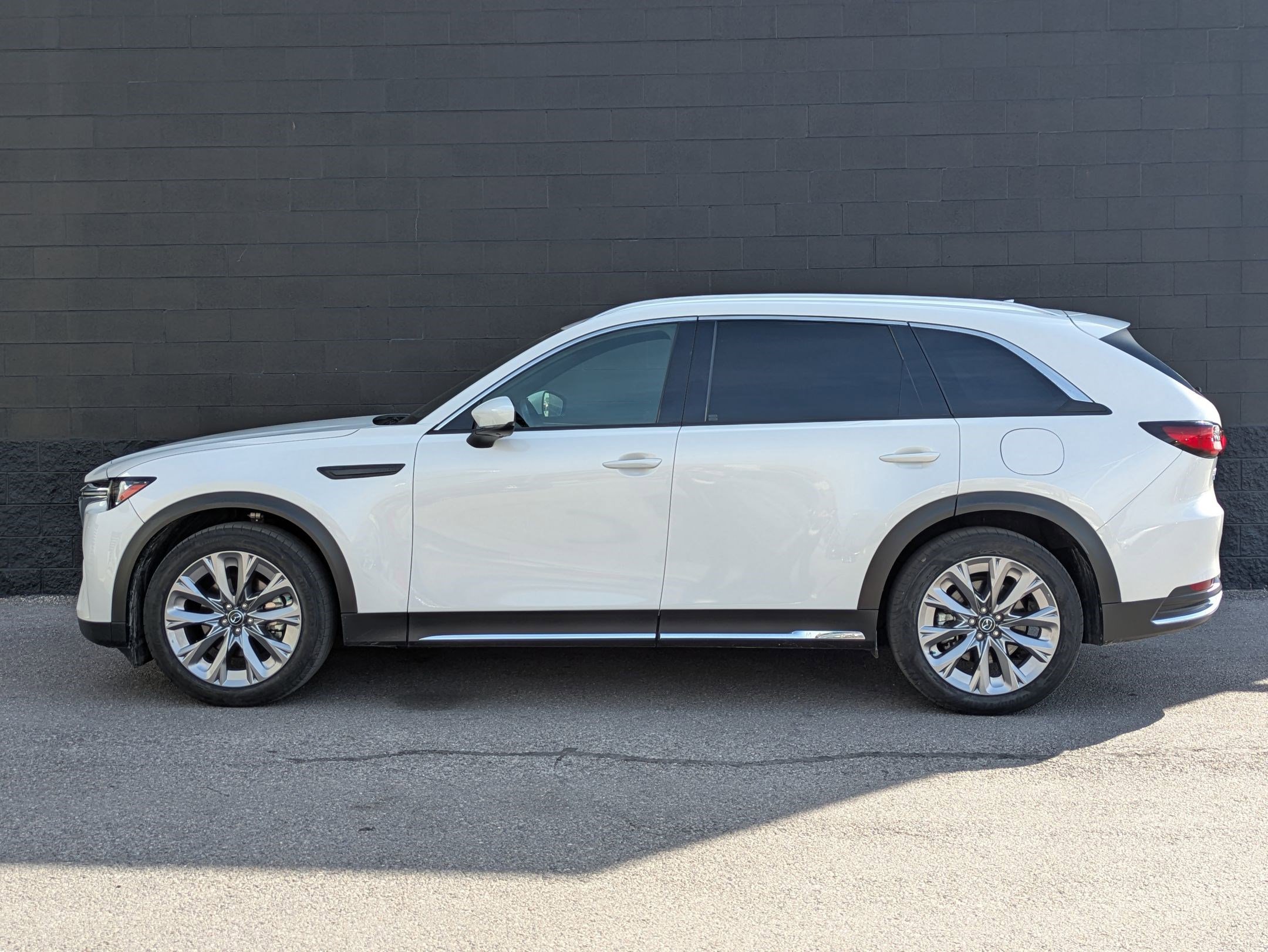 Used 2024 MAZDA CX-90 3.3 Turbo w/ Premium Plus Pkg image 8