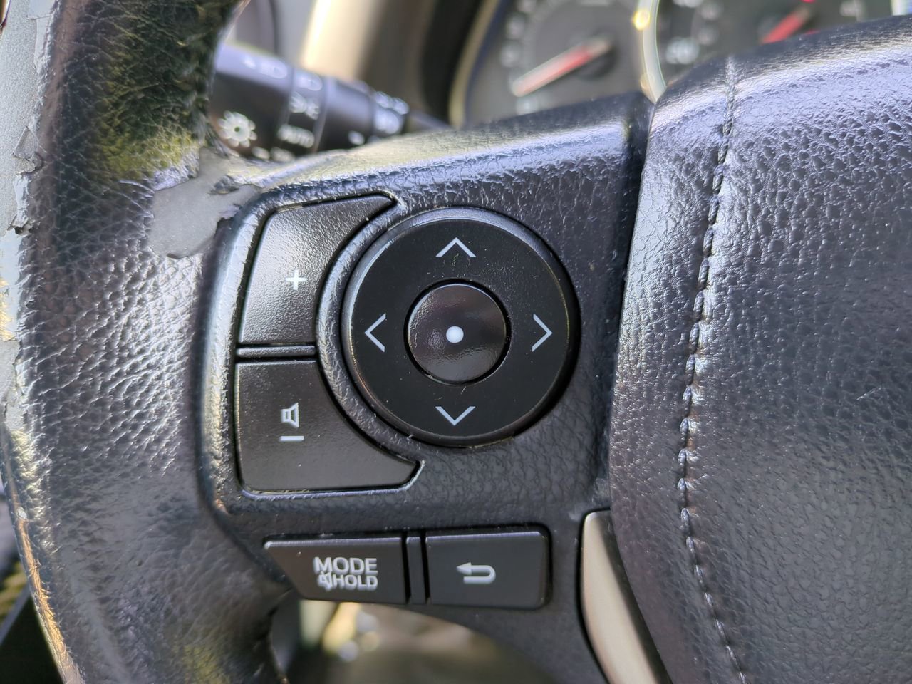 Used 2015 Toyota RAV4 Limited w/ Outdoor Package AWD/4WD image 25