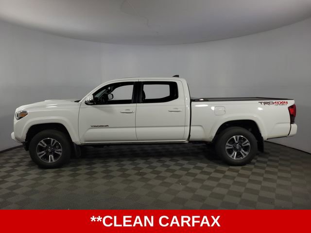 Used 2019 Toyota Tacoma TRD Sport w/ TRD Premium Sport Package AWD/4WD image 5