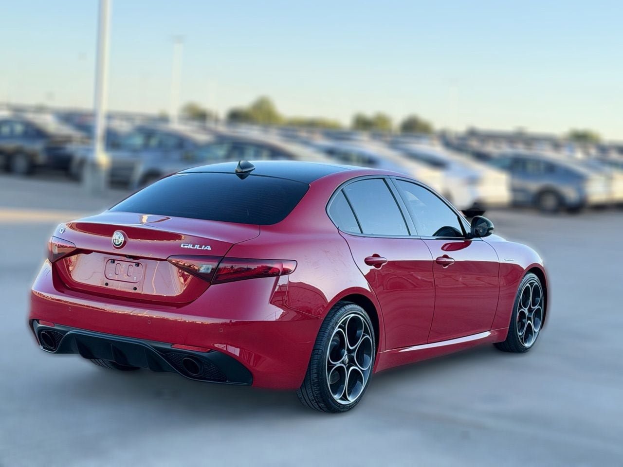 Used 2022 Alfa Romeo Giulia Veloce RWD image 6