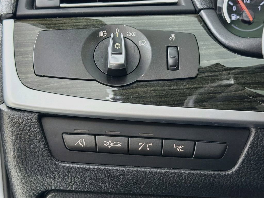 Used 2013 BMW M5 RWD image 10