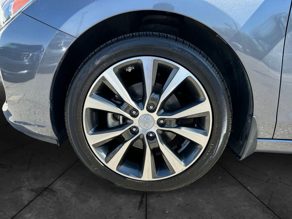 Used 2018 Hyundai Elantra GT image 14