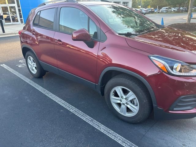Used 2021 Chevrolet Trax LT w/ Driver Confidence Package AWD/4WD image 4