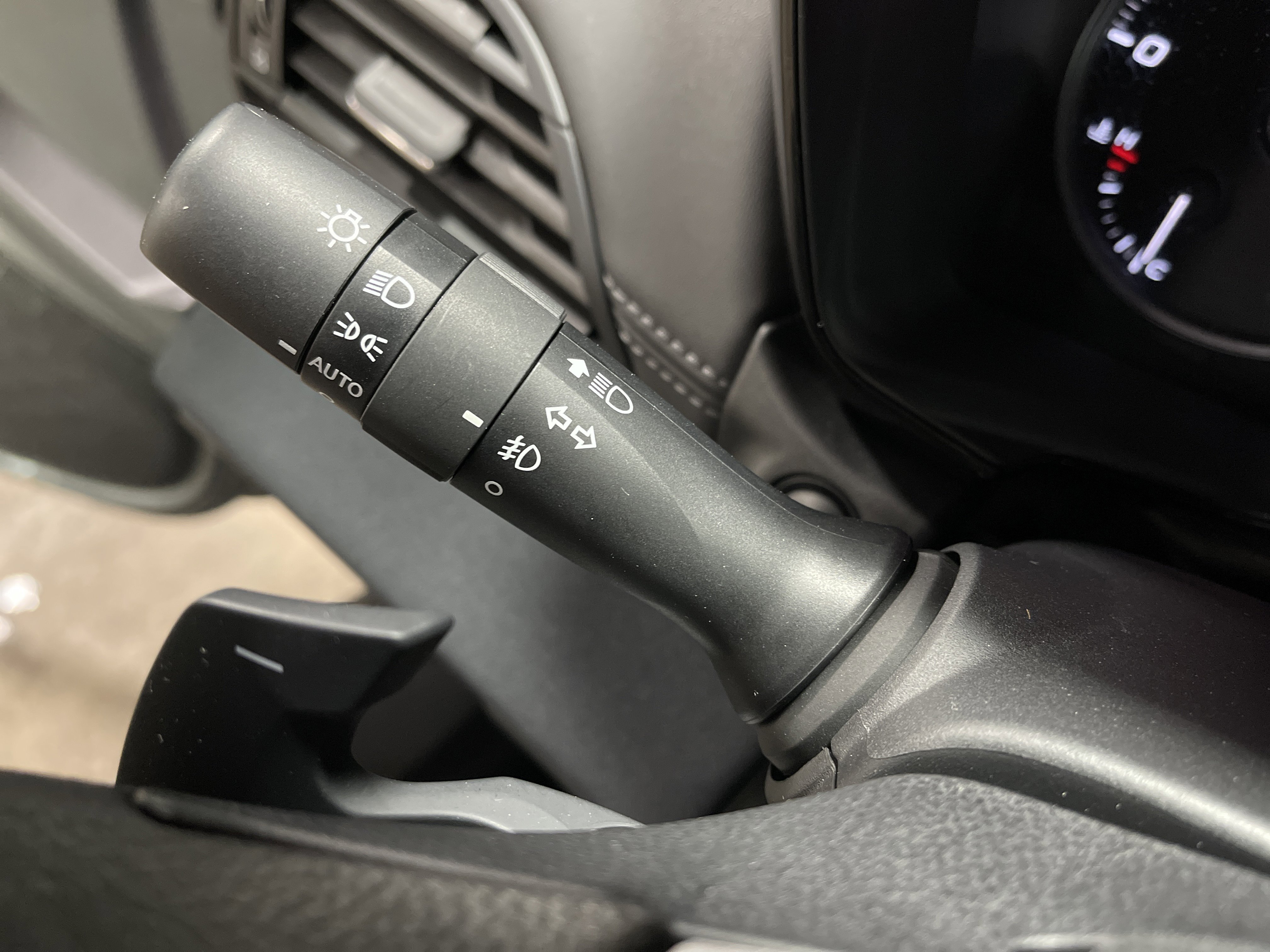 Used 2023 Subaru Outback 2.5i image 19