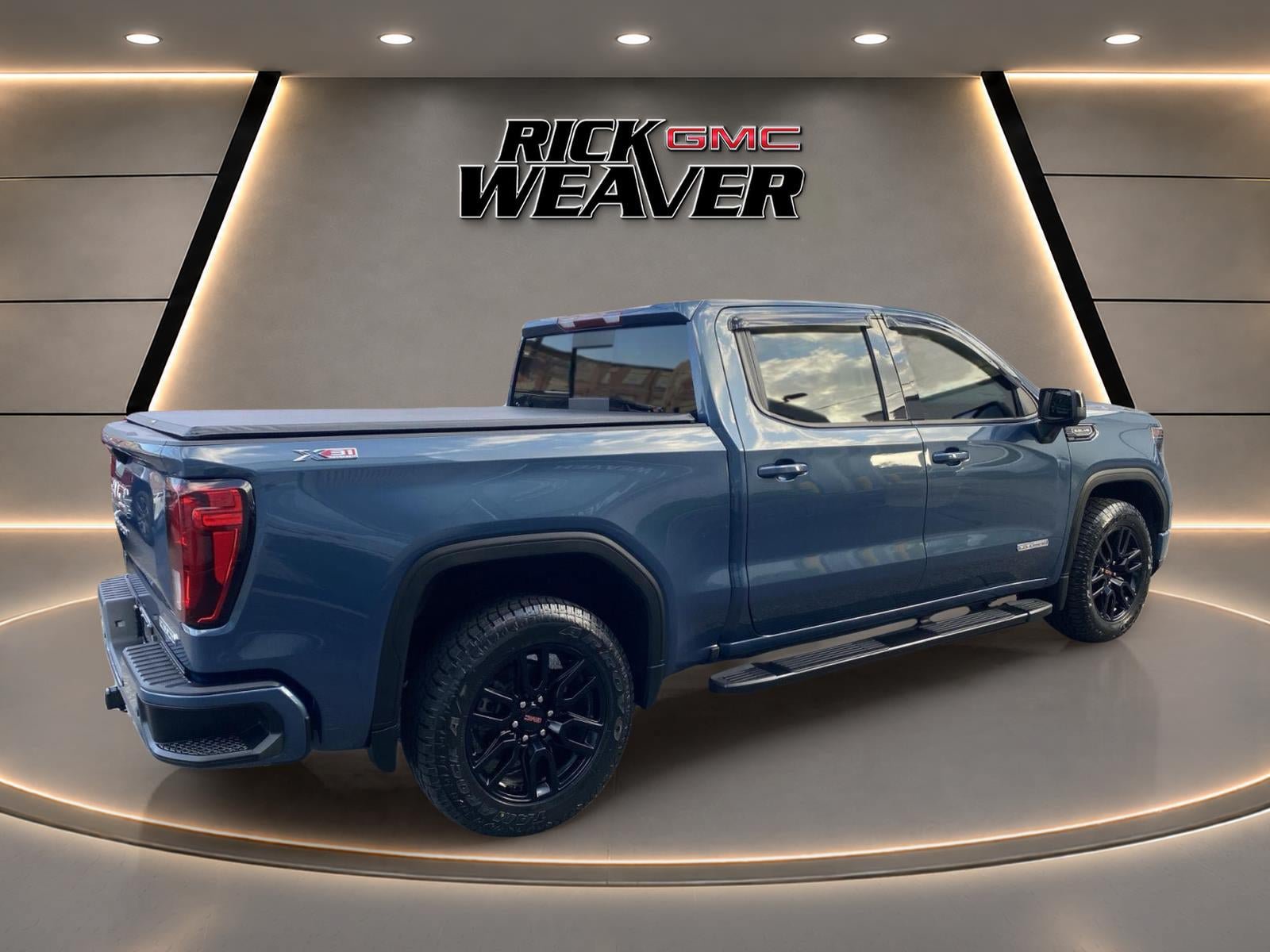 Used 2024 GMC Sierra 1500 Elevation w/ Elevation Premium Package AWD/4WD image 14