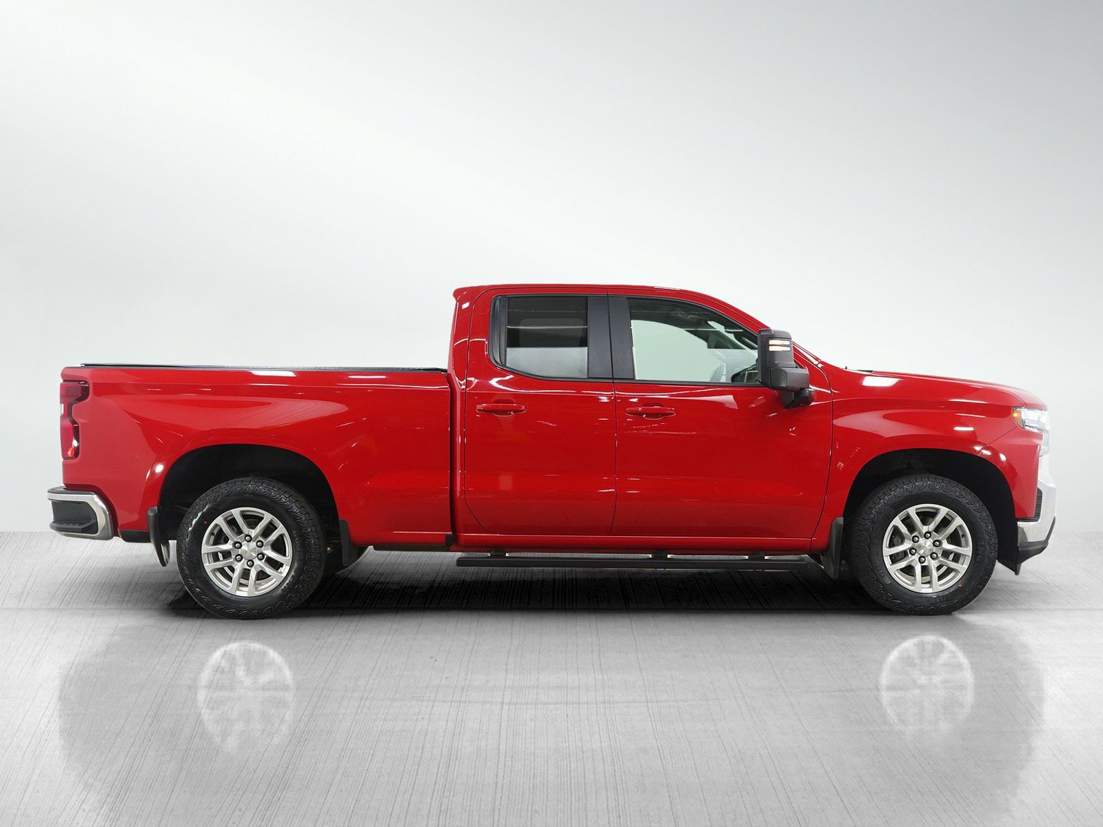 Used 2022 Chevrolet Silverado 1500 LT w/ Z71 Off-Road Package image 6