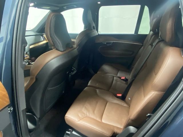 Certified 2025 Volvo XC90 B5 Plus AWD/4WD image 13