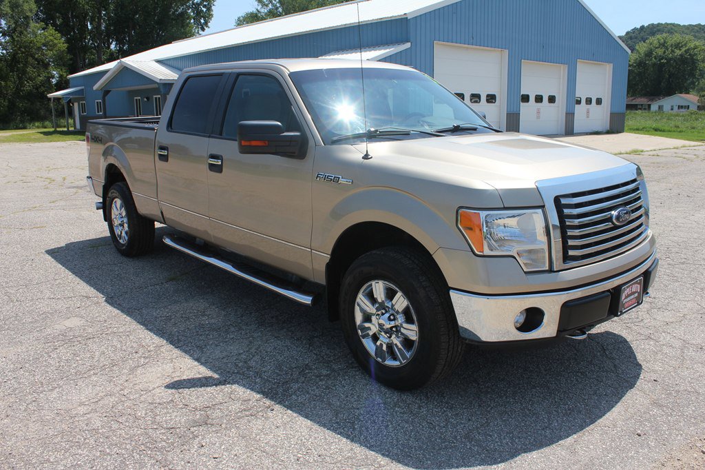 Used 2012 Ford F150 XLT w/ XTR Pkg image 4