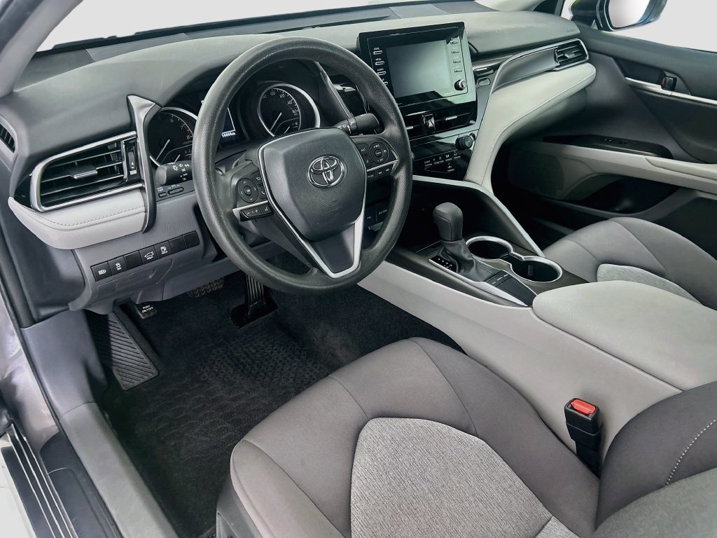 Used 2024 Toyota Camry LE FWD image 9