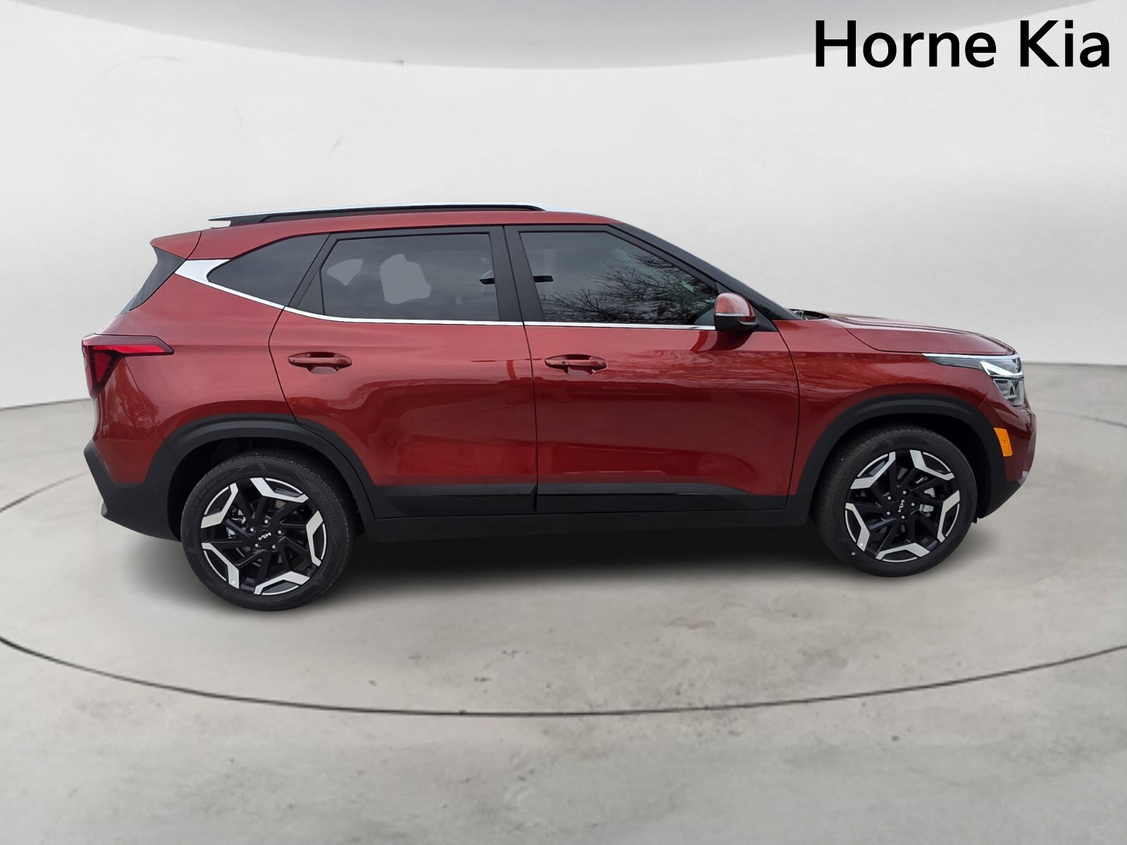 New 2026 Kia Seltos SX image 3