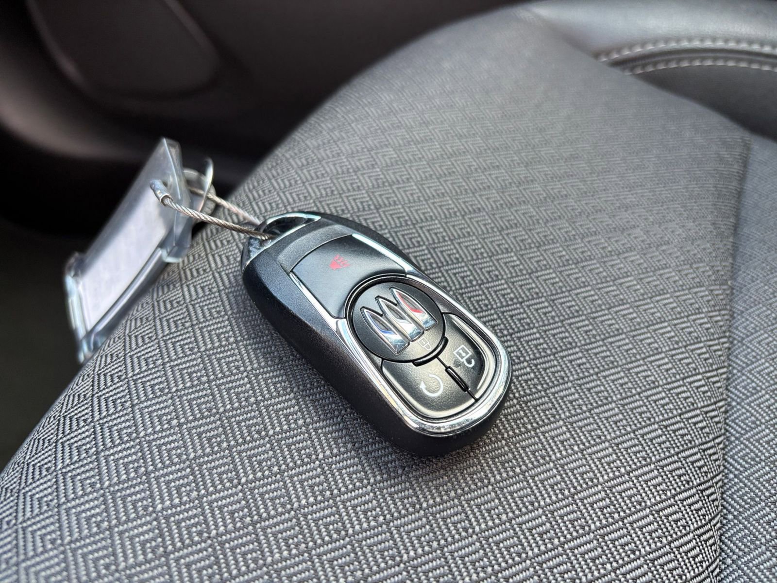 Used 2025 Buick Encore GX Preferred image 18