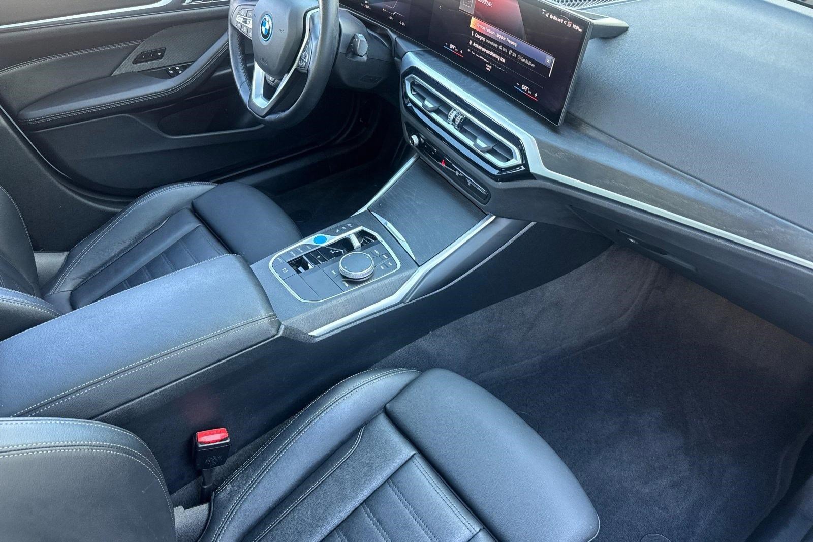 Certified 2023 BMW i4 eDrive35 image 32