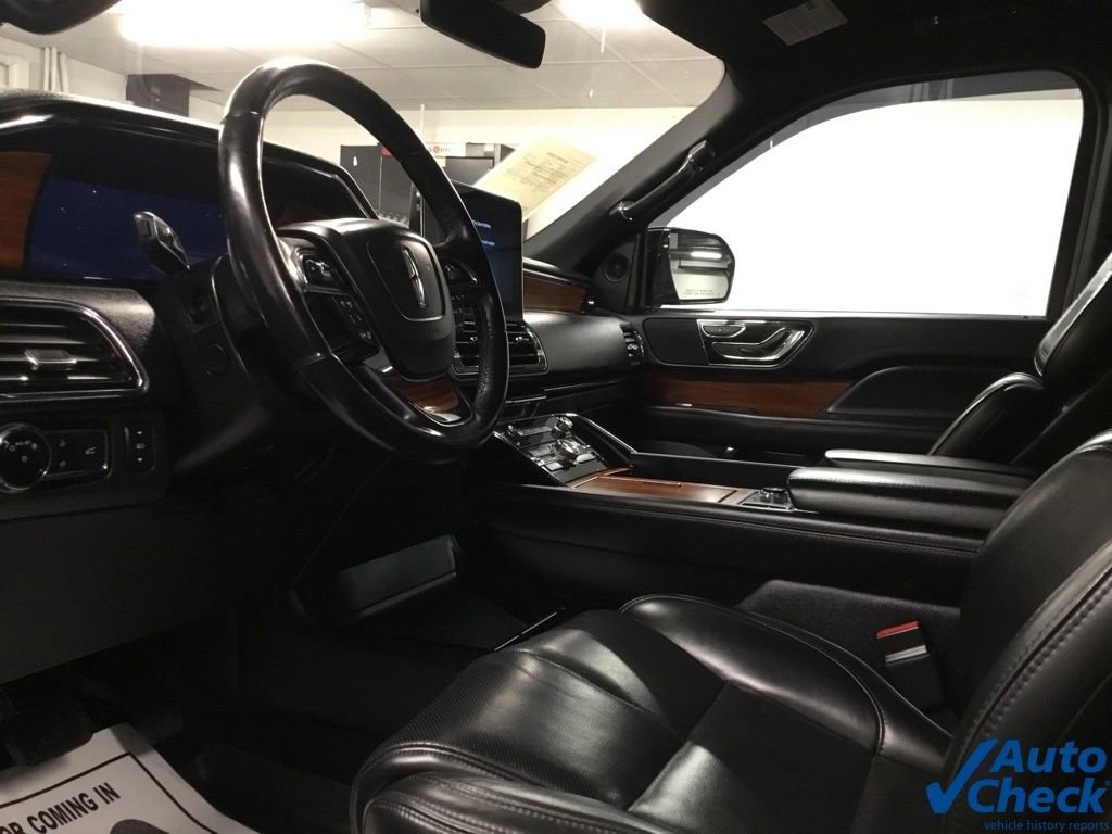Used 2019 Lincoln Navigator Select w/ Technology Package AWD/4WD image 22