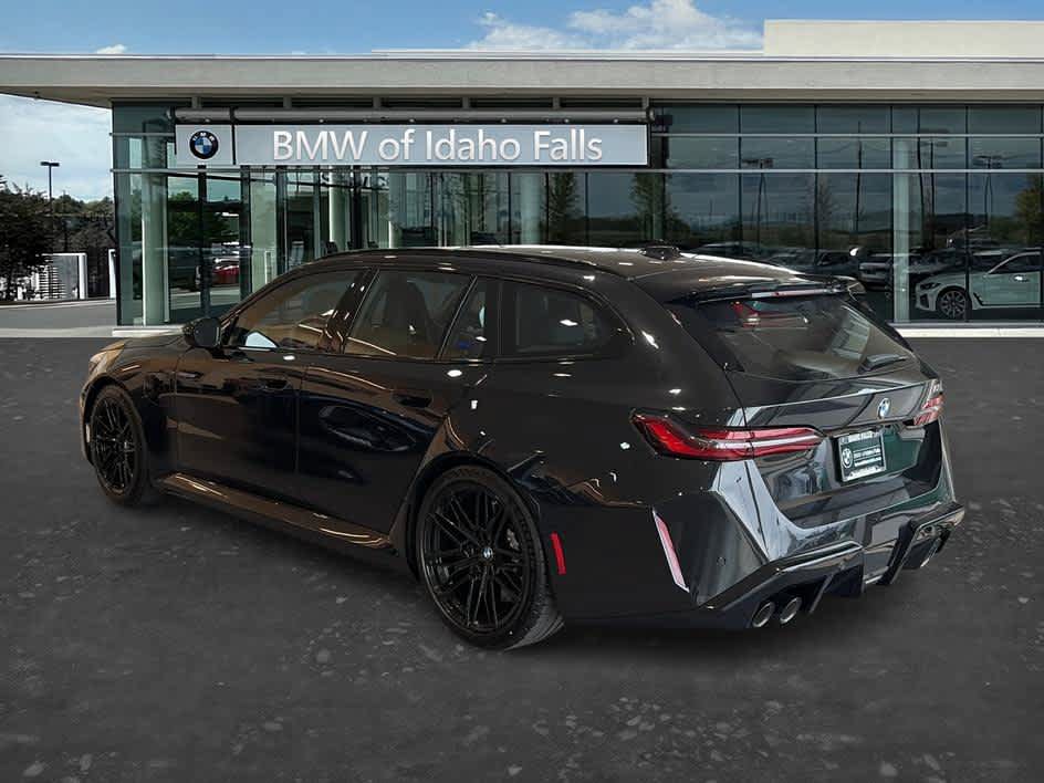 New 2027 BMW M5 Touring AWD/4WD image 4