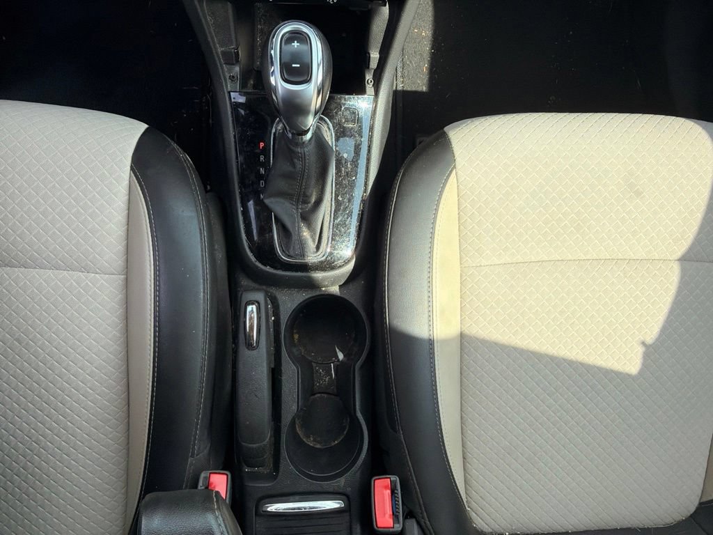 Used 2021 Buick Encore Preferred w/ Safety Package AWD/4WD image 24