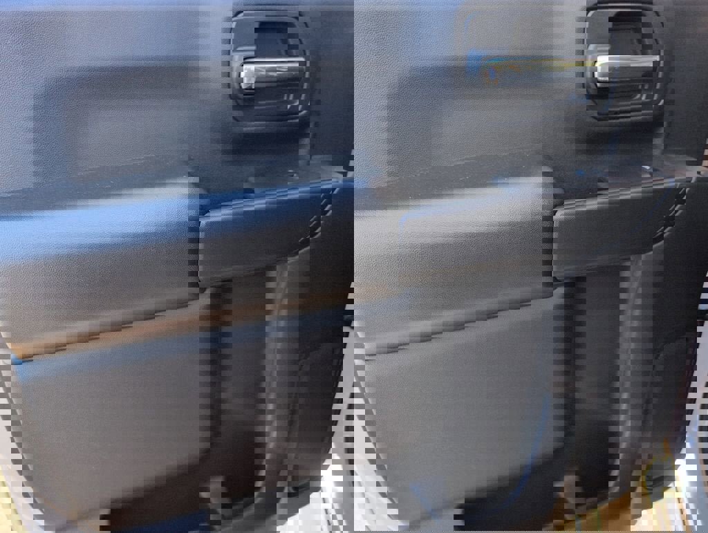 Certified 2026 Chevrolet Silverado 2500 Custom image 31