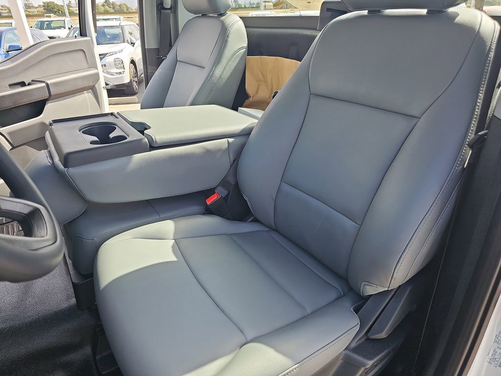 New 2026 Ford F550 4x4 Regular Cab Super Duty image 14