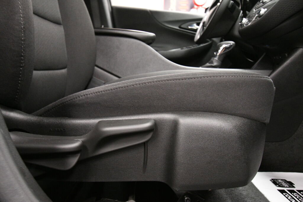 Used 2024 Chevrolet Malibu LT image 26