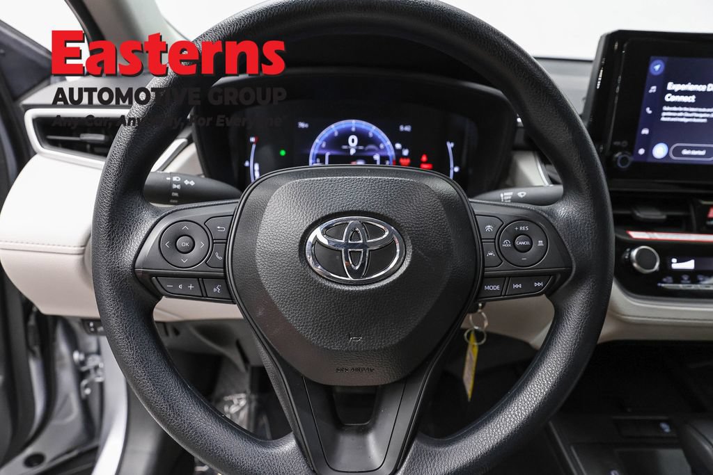 Used 2026 Toyota Corolla Cross L FWD image 10