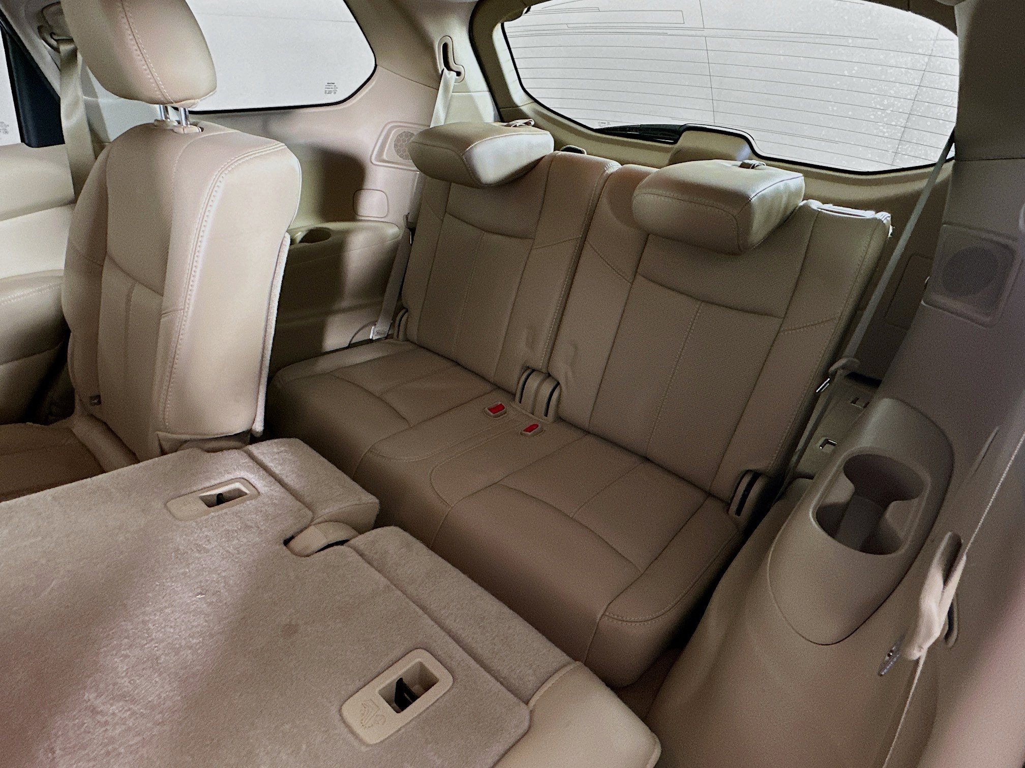 Used 2014 Nissan Pathfinder Platinum image 28